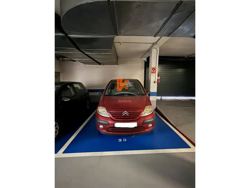 Parking de Piso en venta en Santiago de Compostela 