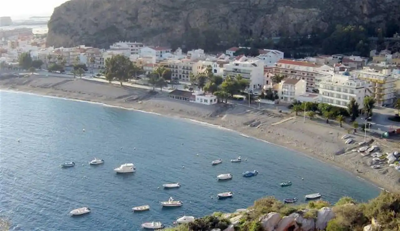 Apartament amb piscina en venda a Calahonda, imagen 19