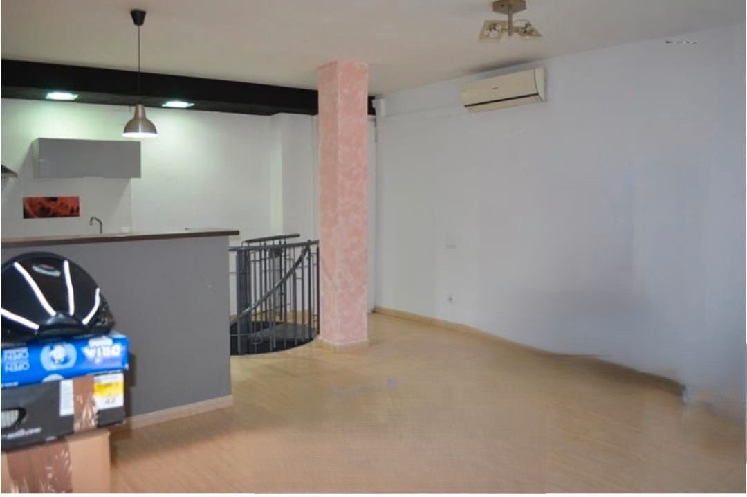 Estudio en venta en Santa Eulàlia de Ronçana con Calefacción, Parquet y Trastero