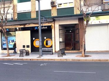 Local comercial en alquiler en Avinguda del Camí Nou 27