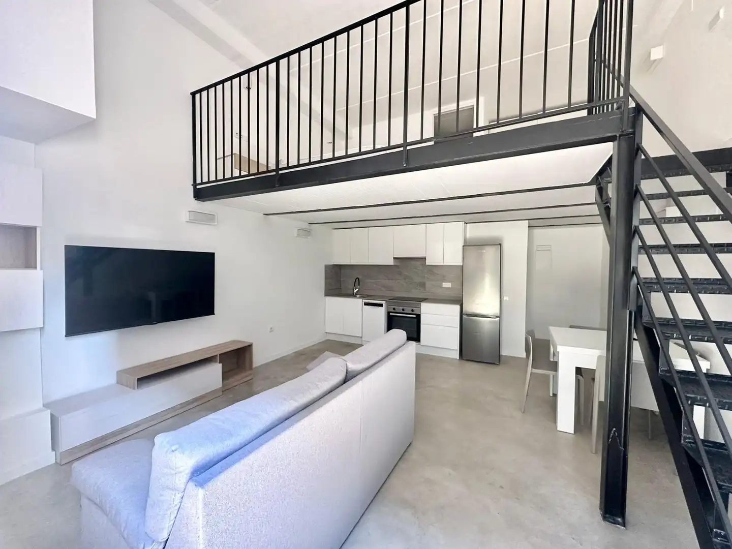 Loft de lloguer a Calle ANDARELLA