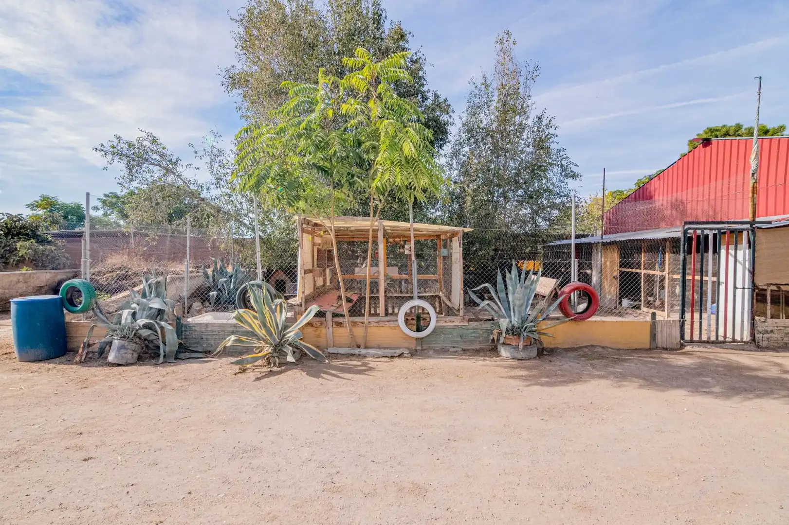 Vista exterior de Finca rústica en venta en La Zubia