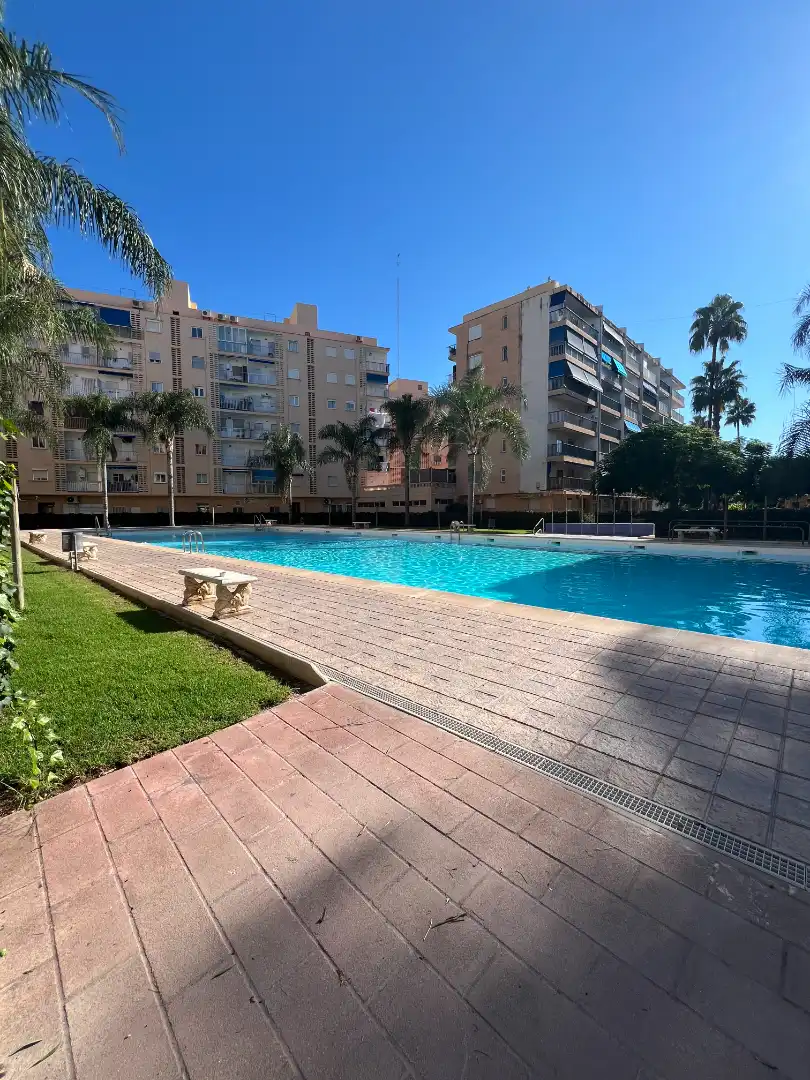Piscina de Apartament en venda en La Pobla de Farnals amb Aire condicionat, Calefacció i Terrassa