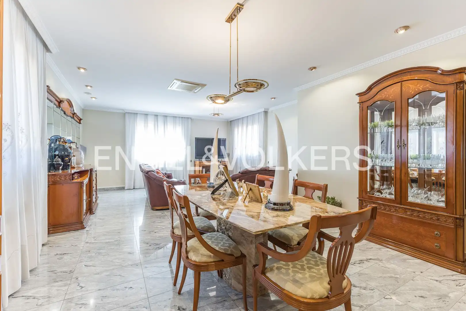 Comedor de Casa o chalet en venta en Molins de Rei con Aire acondicionado, Calefacción y Jardín privado