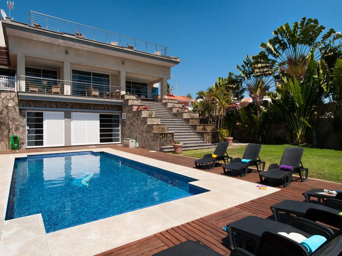 Piscina de Casa o xalet en venda en San Bartolomé de Tirajana amb Jardí privat, Terrassa i Traster