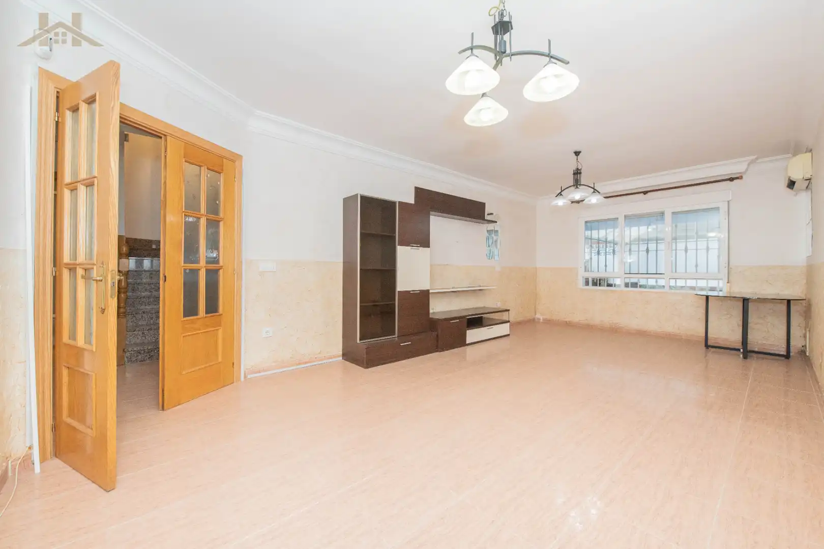 Living room of Detached homes for sale in Yeles  with Air Conditioner, Heating and Private garden
