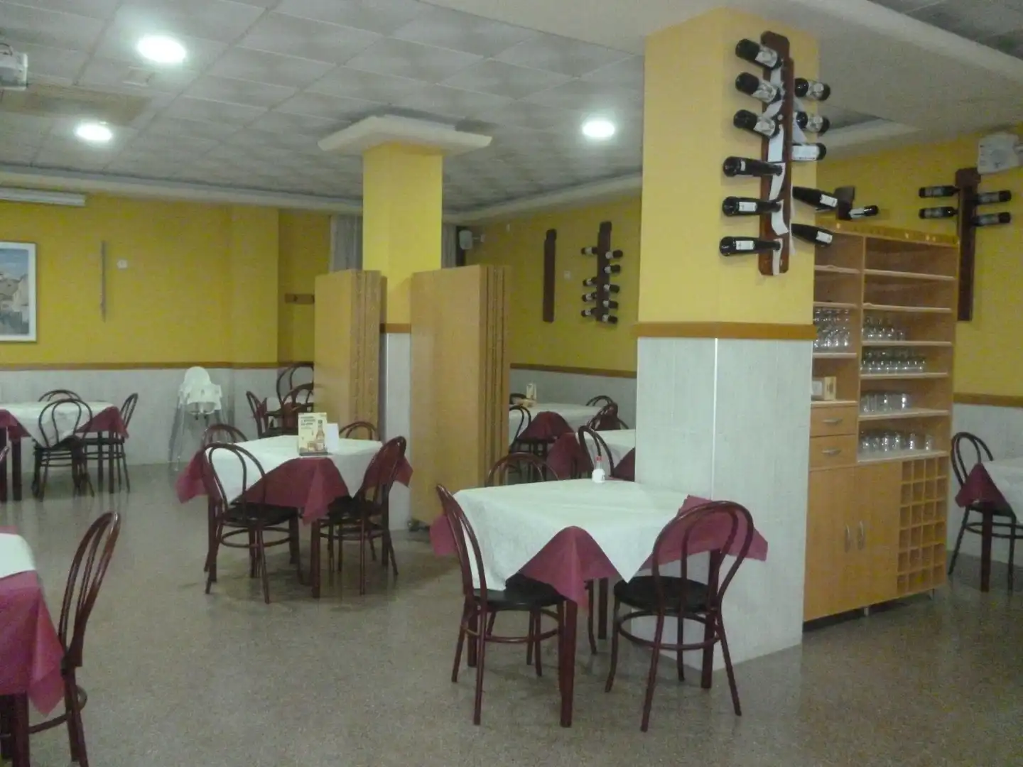 Locale commerciale in vendita a Sant Rafael
