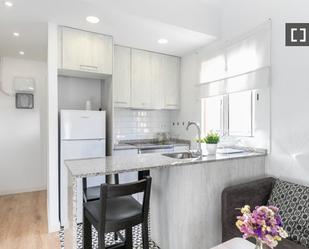 Kitchen of Flat to rent in  Barcelona Capital  with Air Conditioner, Heating and Furnished