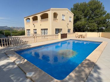 Casa amb piscina en venda a N/A