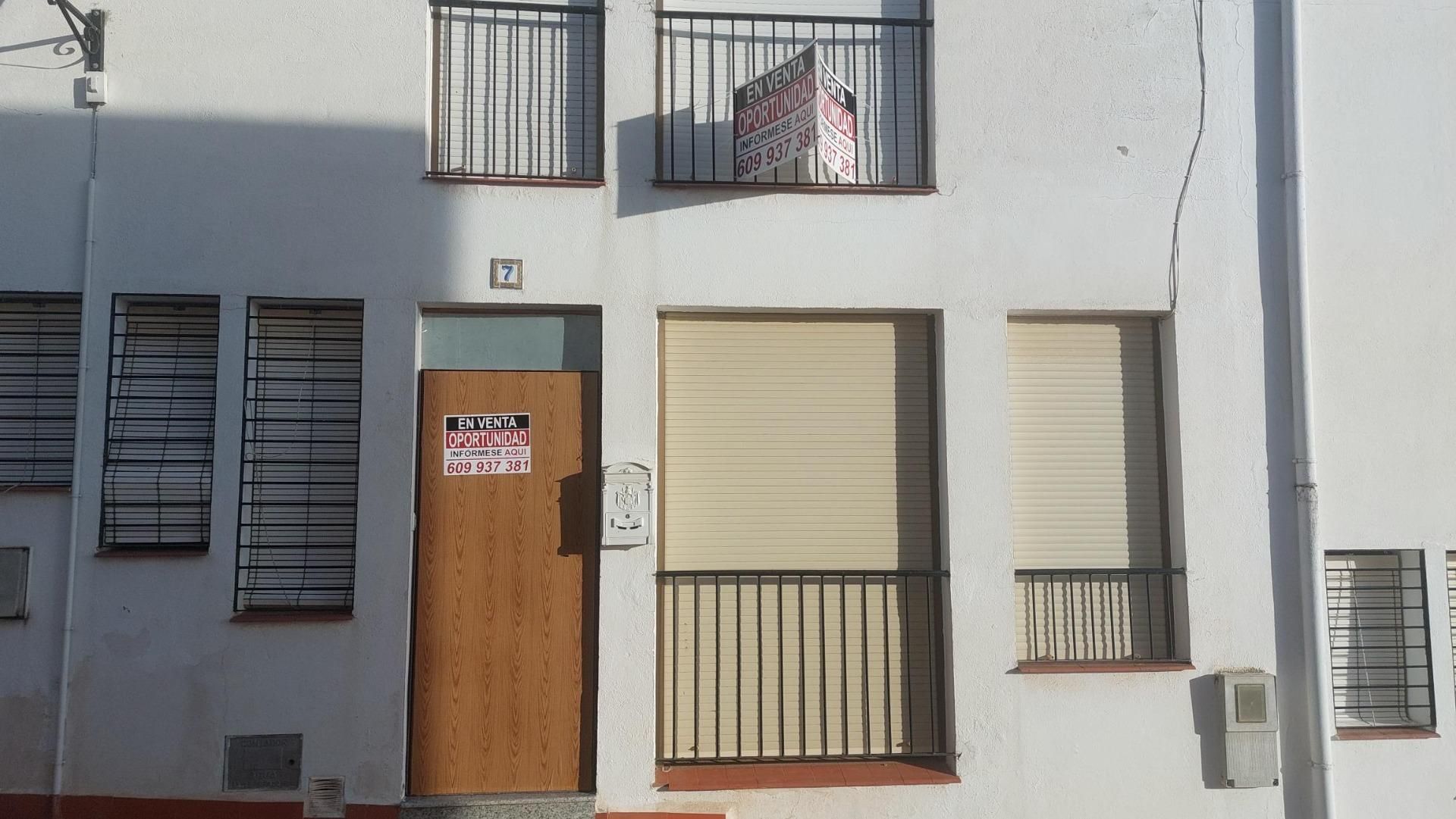 Vista exterior de Casa o xalet en venda en Azuaga amb Traster