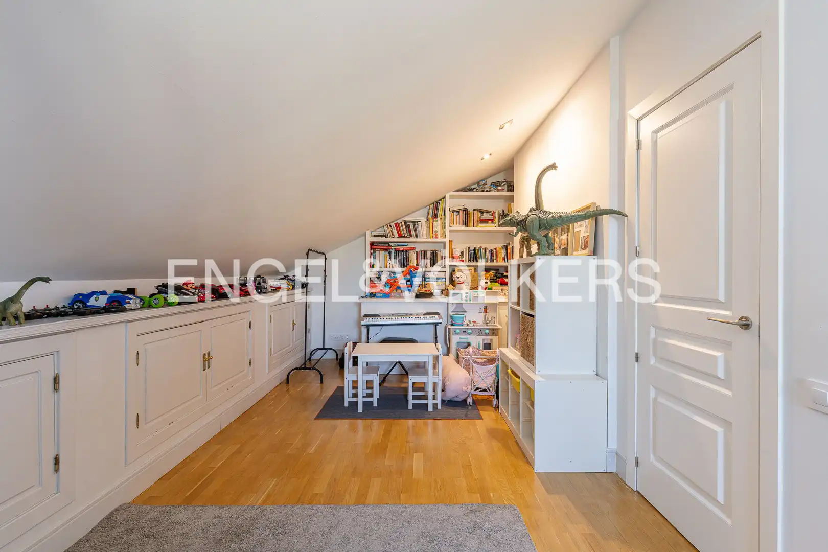 Duplexes for sale in Madrid  with Air Conditioner, Heating and Terrace