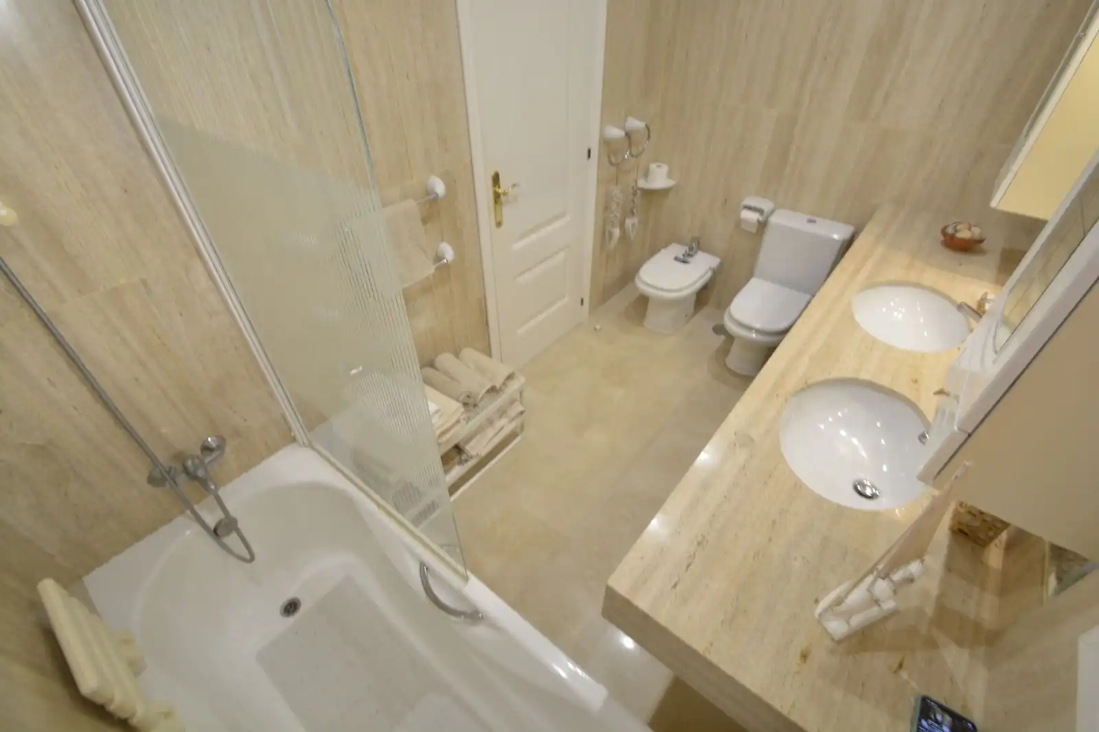 Baño de Apartamento en venta en Marbella con Aire acondicionado, Jardín privado y Trastero