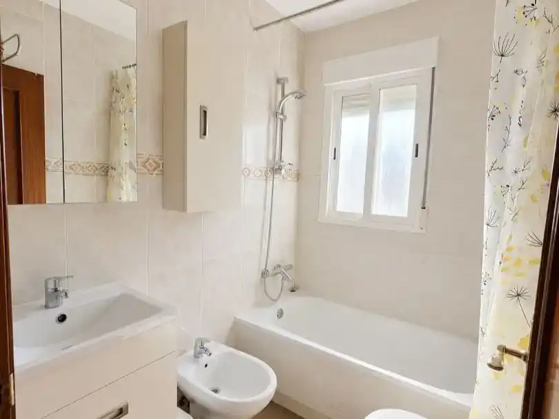 Baño de Piso en venta en Madrid con Aire acondicionado, Jardín privado y Parquet