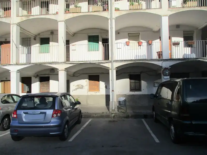 Vista exterior de Local en venta en Casserres