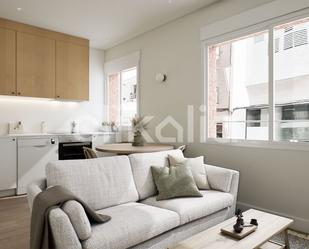 Living room of Flat for sale in  Barcelona Capital  with Air Conditioner and Heating