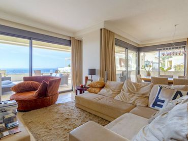 Dúplex amb ascensor en venda a Urbanizacion los Altos de los Monteros 93