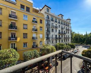 Vista exterior de Pis de lloguer en  Madrid Capital amb Aire condicionat, Calefacció i Terrassa