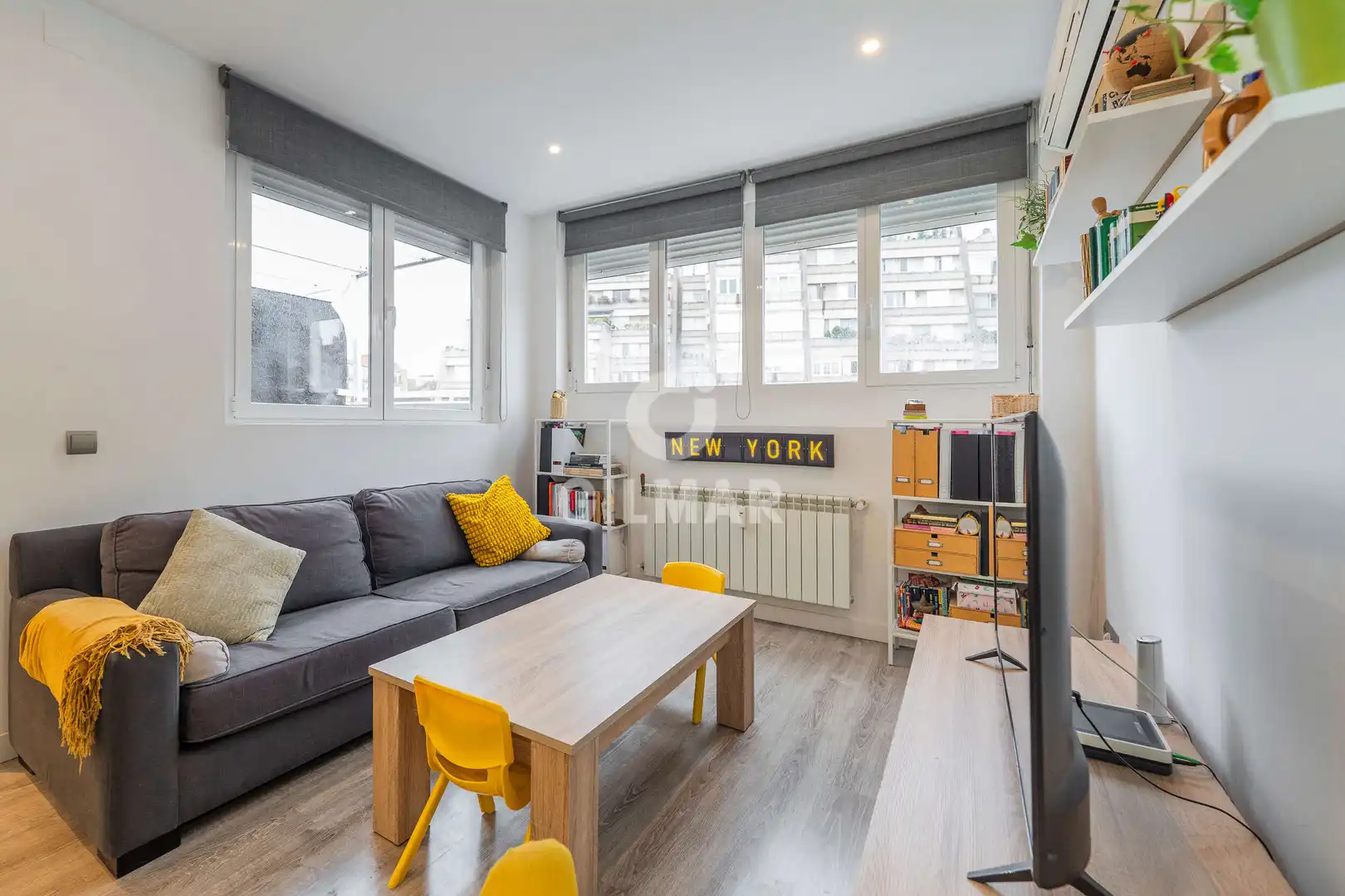 Sala de estar de Ático en venta en Madrid con Calefacción y Balcón