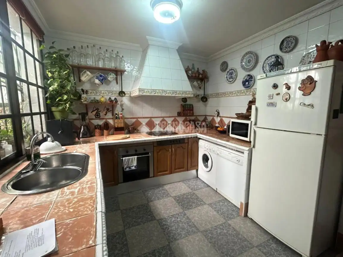Cocina de Casa adosada en venta en Huelva con Aire acondicionado