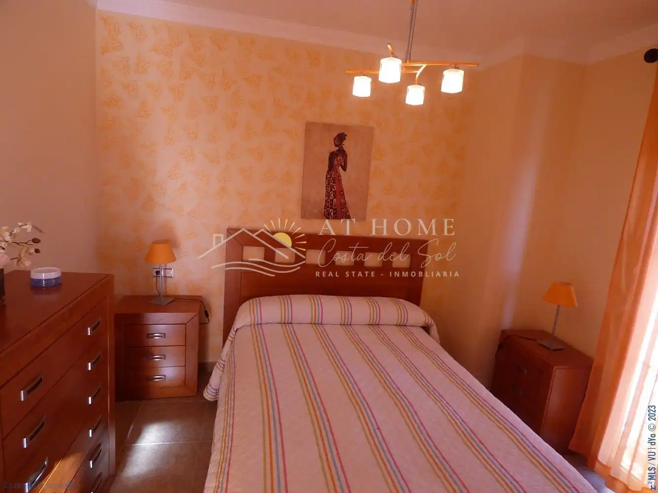 Habitación de Casa o chalet en venta en Nerja con Aire acondicionado, Calefacción y Jardín privado