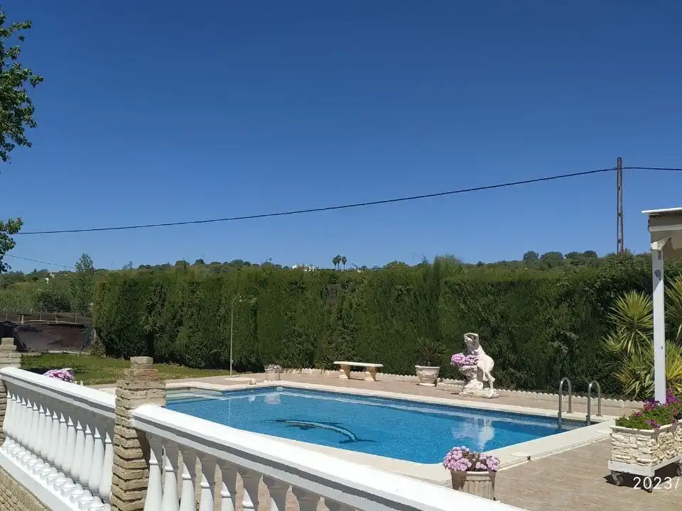 Chalet con jardín en venta en Avenida Camino Cantillana 1, imagen 47