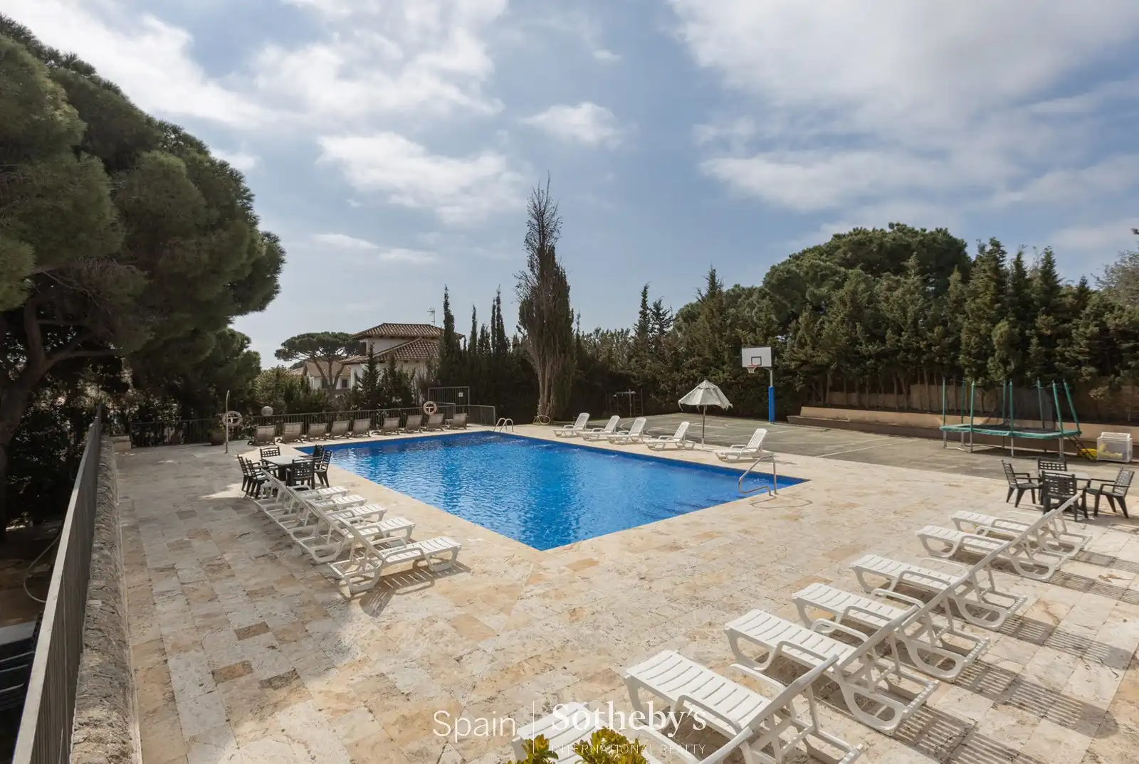 Piscina de Finca rústica en venda en Sant Andreu de Llavaneres amb Calefacció, Jardí privat i Terrassa