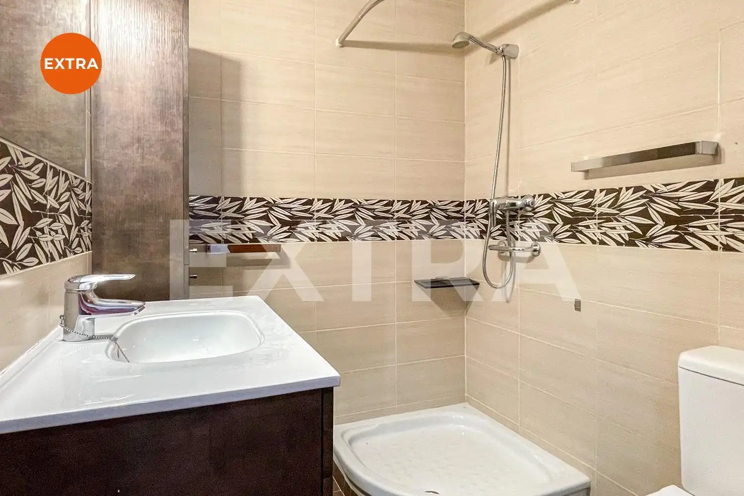 Baño de Piso en venta en Madrid con Calefacción, Parquet y Terraza