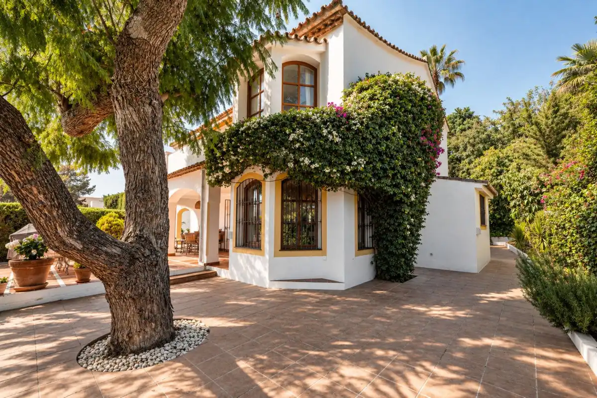 Exterior view of Houses for sale in Marbella Centro