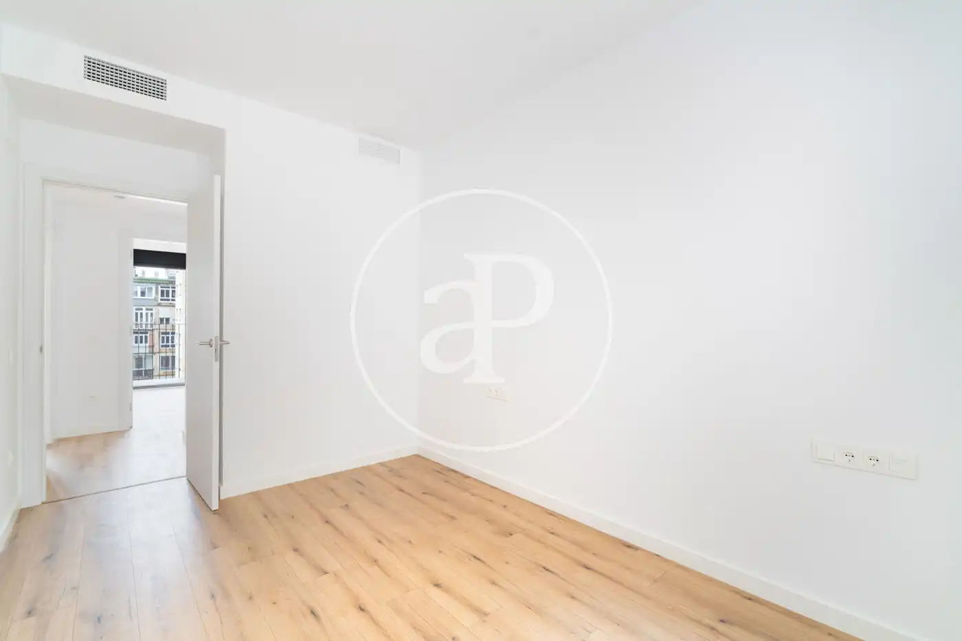 Habitación de Piso de alquiler en Barcelona con Aire acondicionado, Calefacción y Trastero