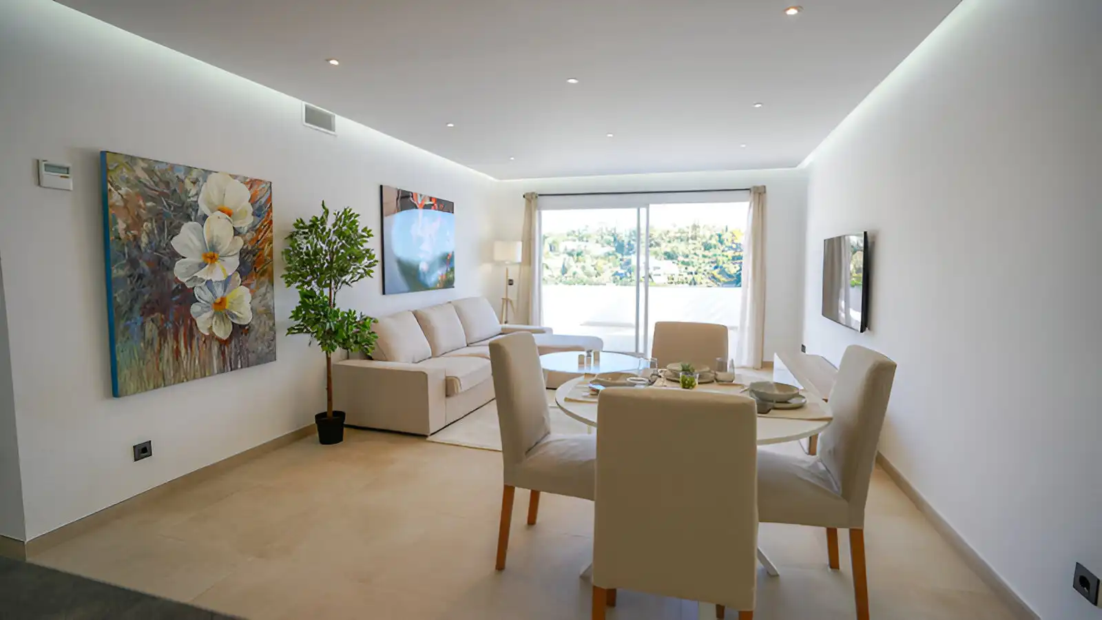 Apartament amb piscina en venda a Benahavís pueblo, imagen 12