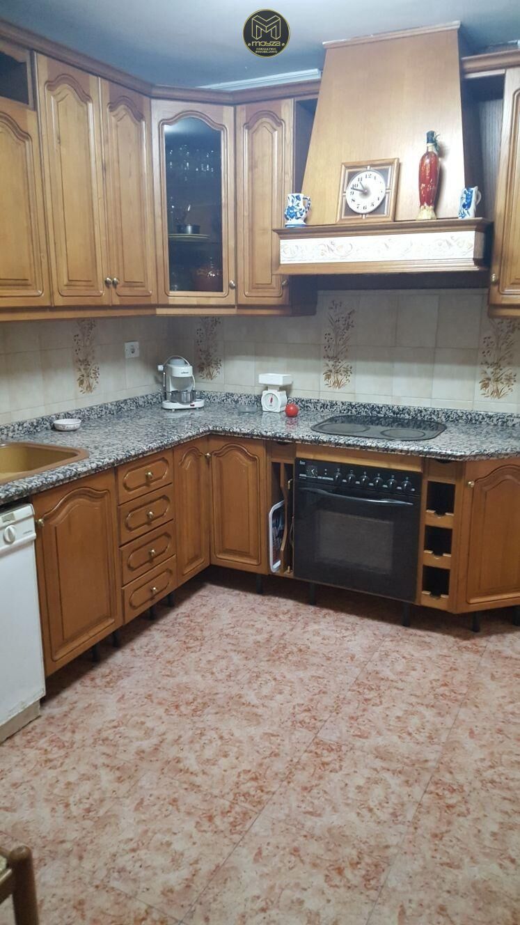 Kitchen of Flat for sale in  Jaén Capital  with Air Conditioner, Heating and Terrace