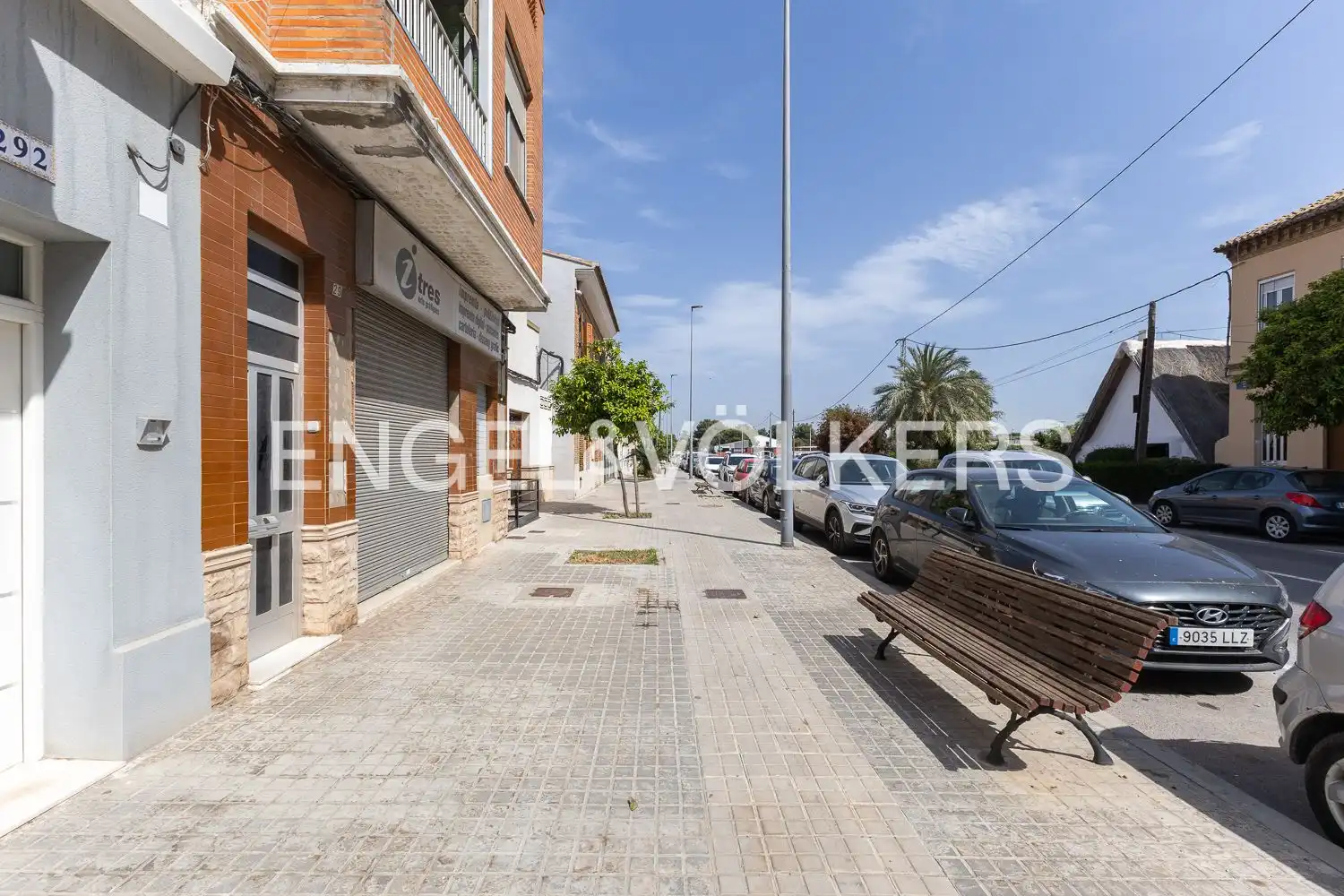 Vista exterior de Casa o xalet en venda en Valencia amb Calefacció, Terrassa i Piscina