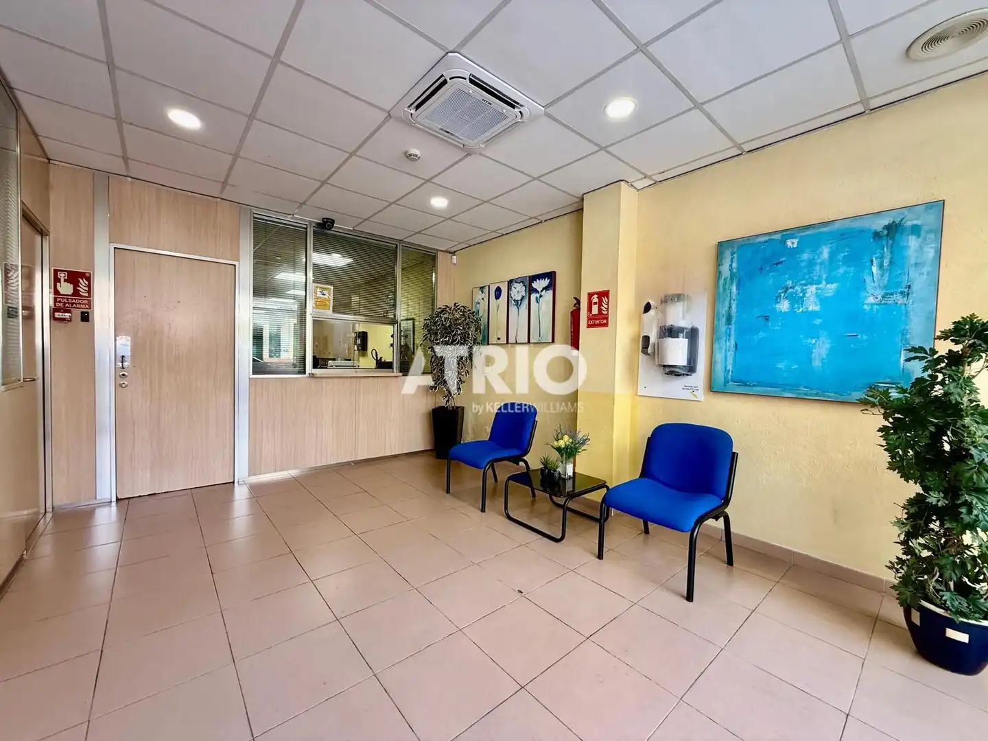 Local comercial en venda a Llevant, imagen 25