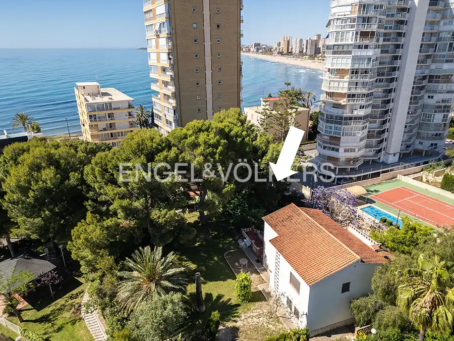 Haus oder Chalet zum Verkauf in El Campello mit Heizung, Privatgarten und Terrasse