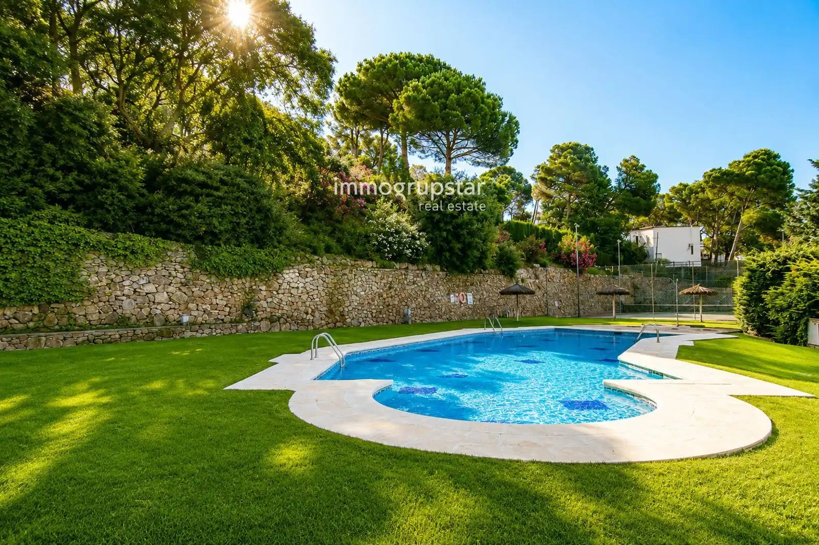 Piscina de Apartament en venda en Palafrugell amb Terrassa, Traster i Piscina