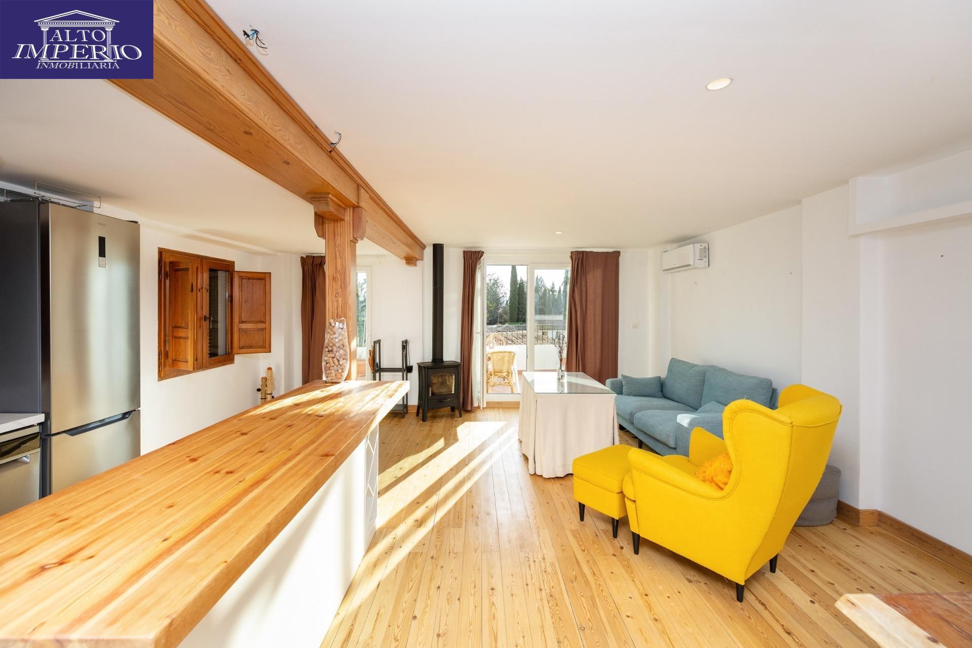 Living room of Single-family semi-detached for sale in  Granada Capital  with Terrace