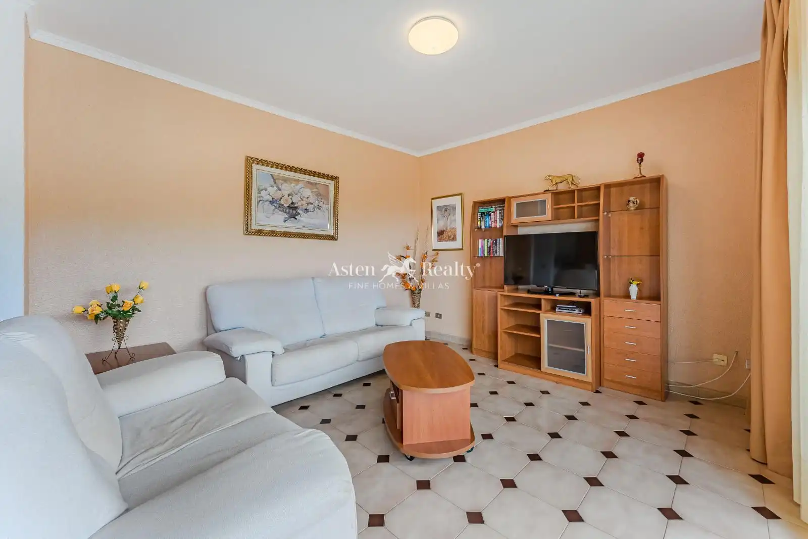 Apartament en venda a Austria, San Eugenio Alto
