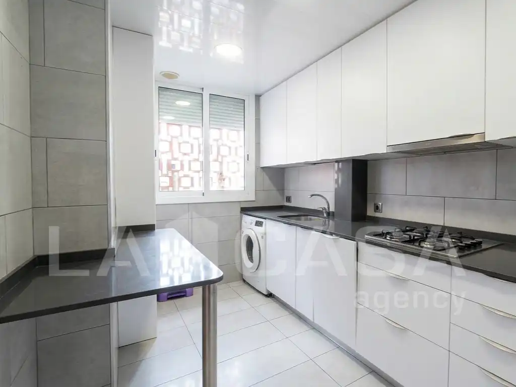 Piso con terraza en venta en Carrer del Pont del Treball Digne, imagen 7