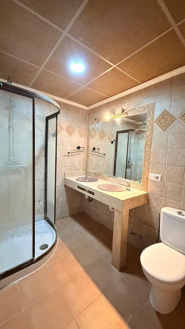 Bathroom of Flat for sale in Fines  with Heating