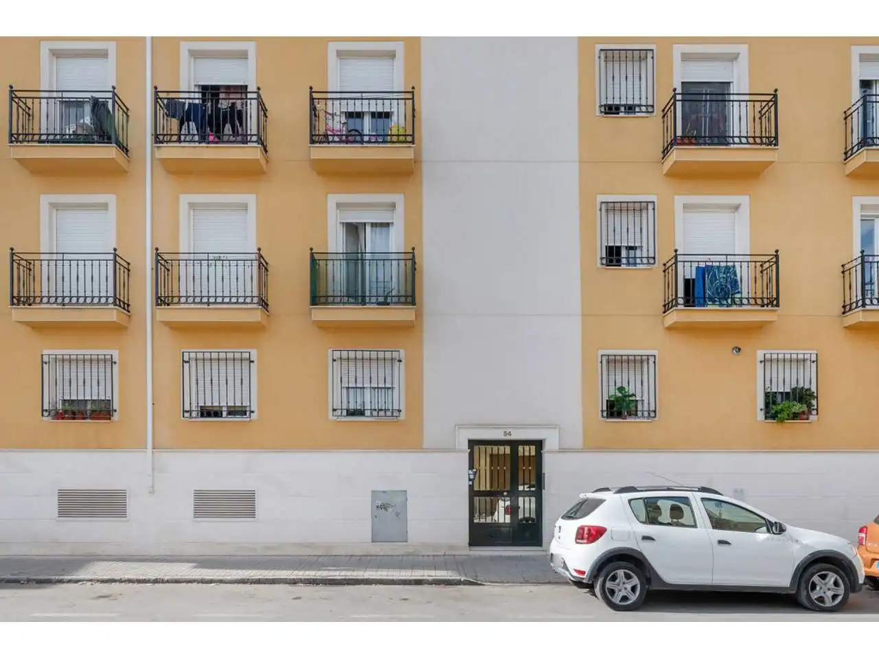 Pis amb ascensor en venda a Calle Alpajés, imagen 3