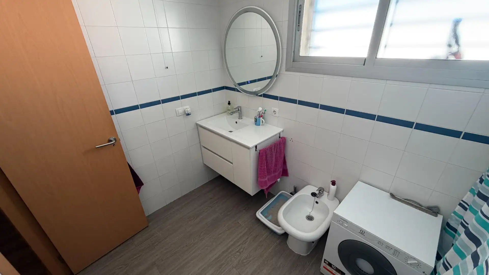 Bathroom of Flat for sale in Casines