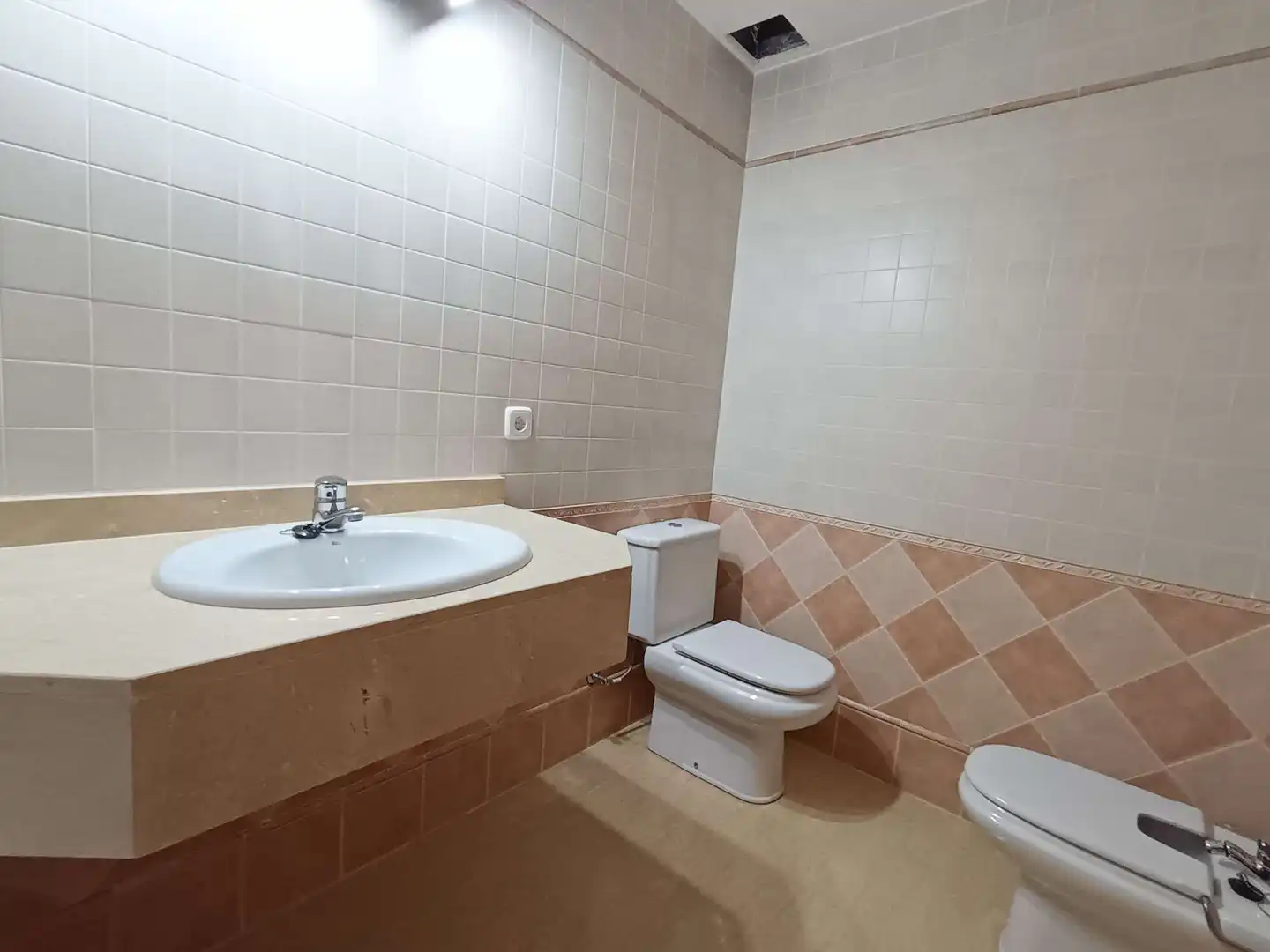 Bathroom of Ground floor for rent in Llubí  with Air Conditioner, Heating and Terrace