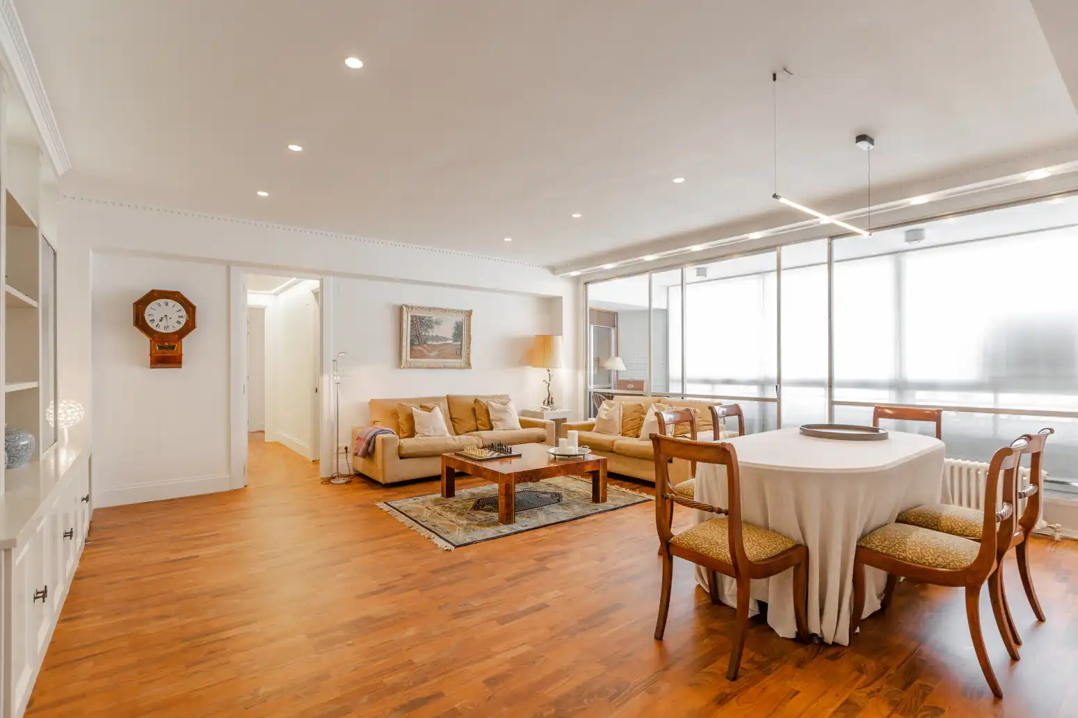 Sala de estar de Piso de alquiler en  Pamplona / Iruña con Aire acondicionado, Calefacción y Terraza