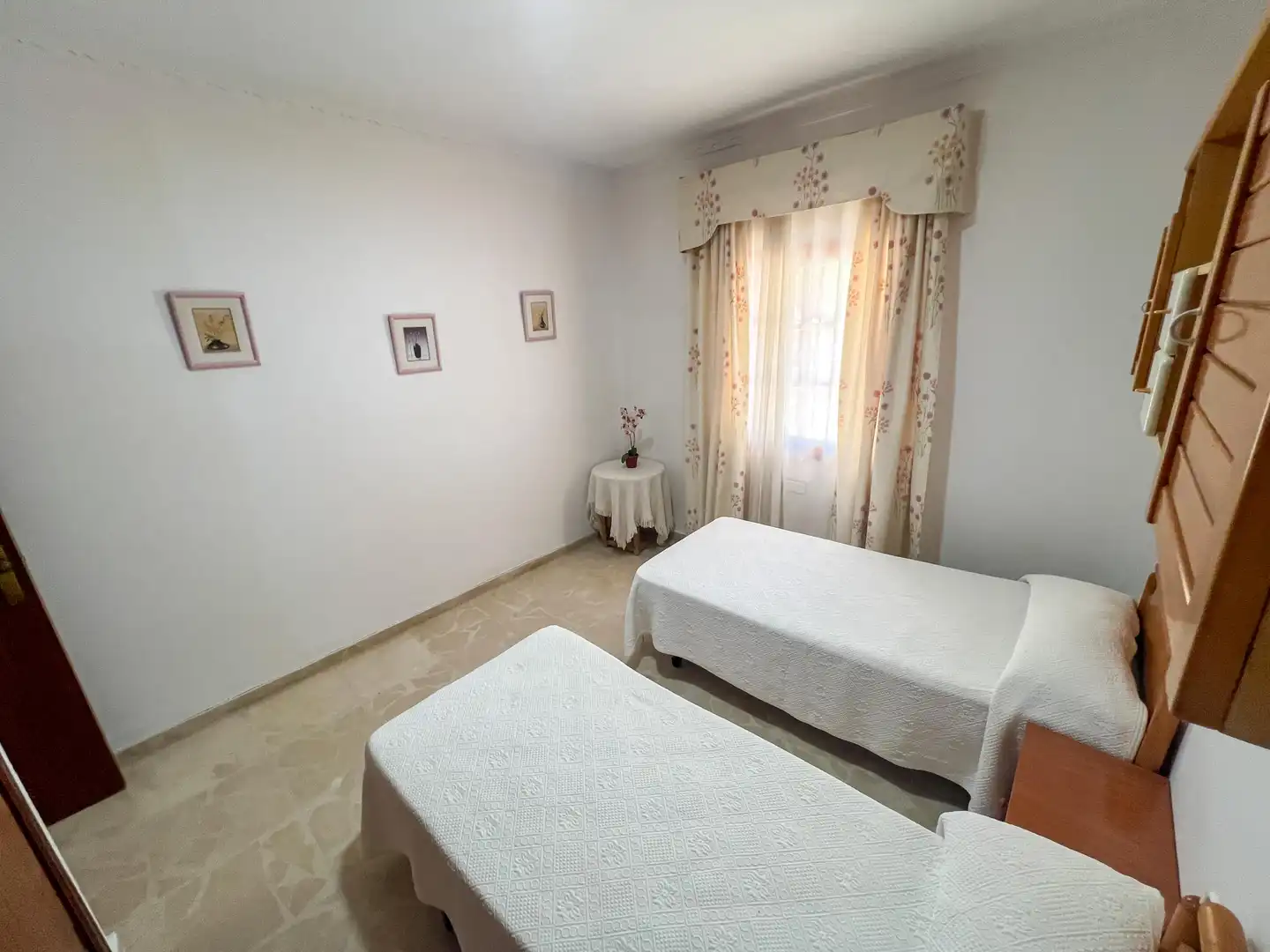 Dormitori de Casa o xalet en venda en Sanlúcar de Barrameda amb Jardí privat