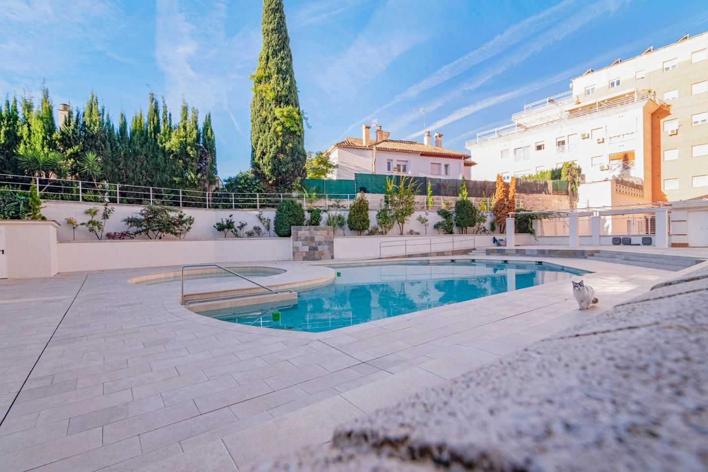 Piscina de Piso en venta en Cenes de la Vega con Trastero