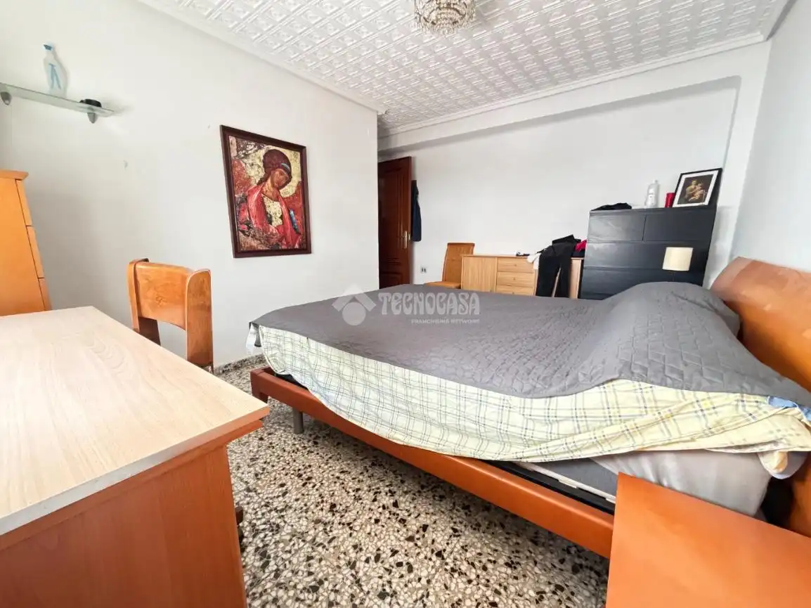 Habitación de Piso en venta en Xirivella con Terraza y Trastero