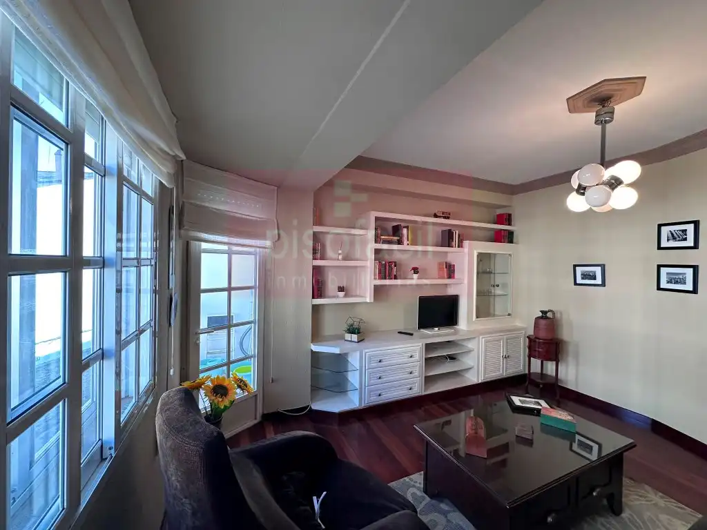 Sala d'estar de Apartament en venda en Lugo