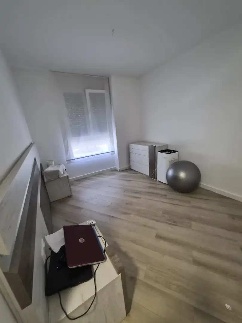 Bedroom of Flat for rent in Valencia  with Air Conditioner, Heating and Parquet flooring
