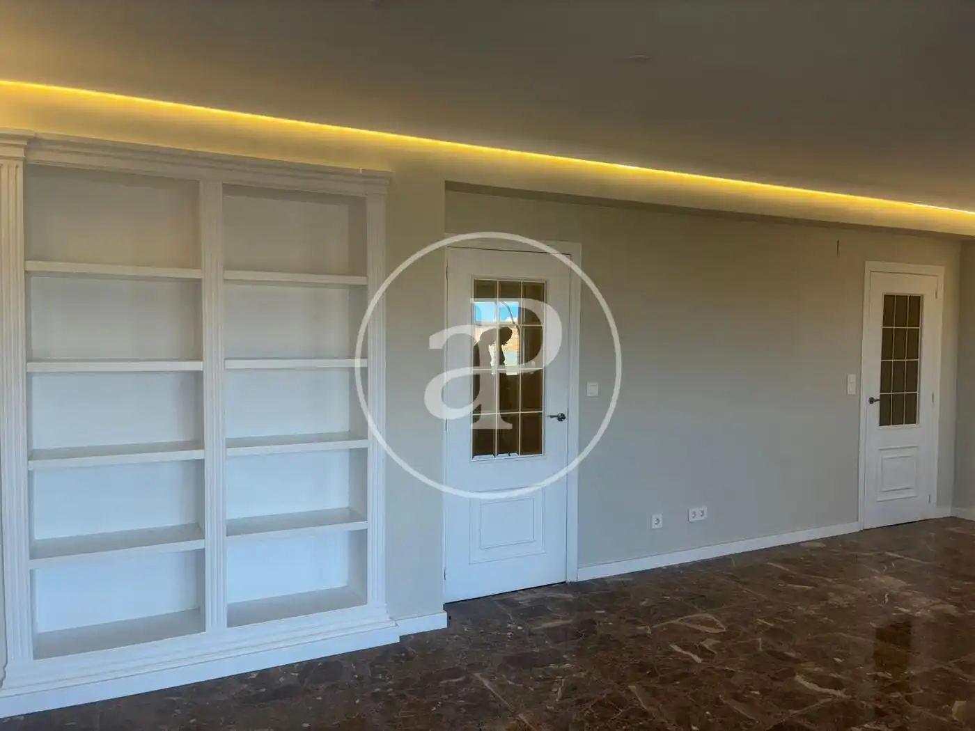Flat for rent in Valencia  with Air Conditioner, Heating and Terrace