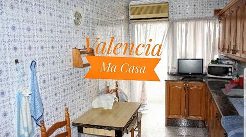 Foto 2 de Piso de alquiler en Torrefiel, Valencia